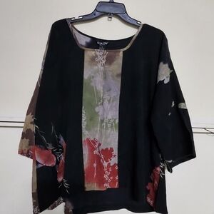 Citron Women's Black Floral Blouse